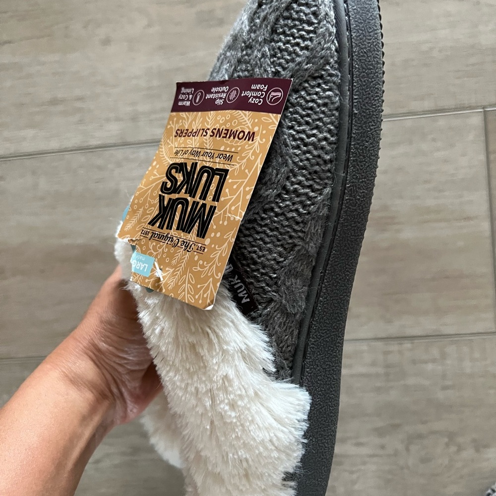 Women’s slippers